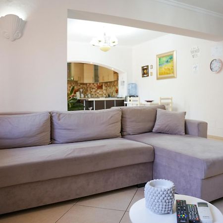Tirana Centre Lions Gate 1 Apartment Bagian luar foto