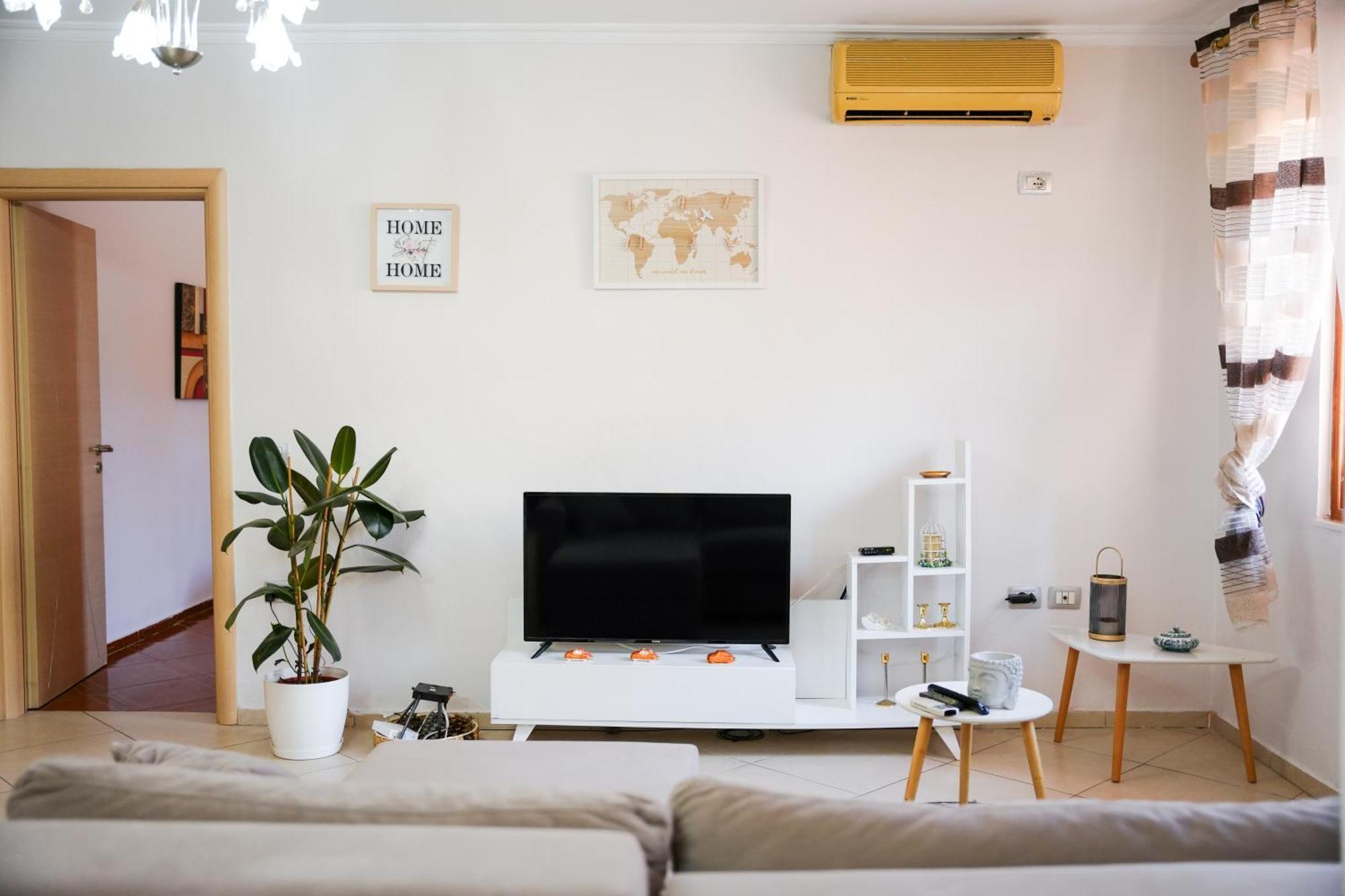 Tirana Centre Lions Gate 1 Apartment Bagian luar foto