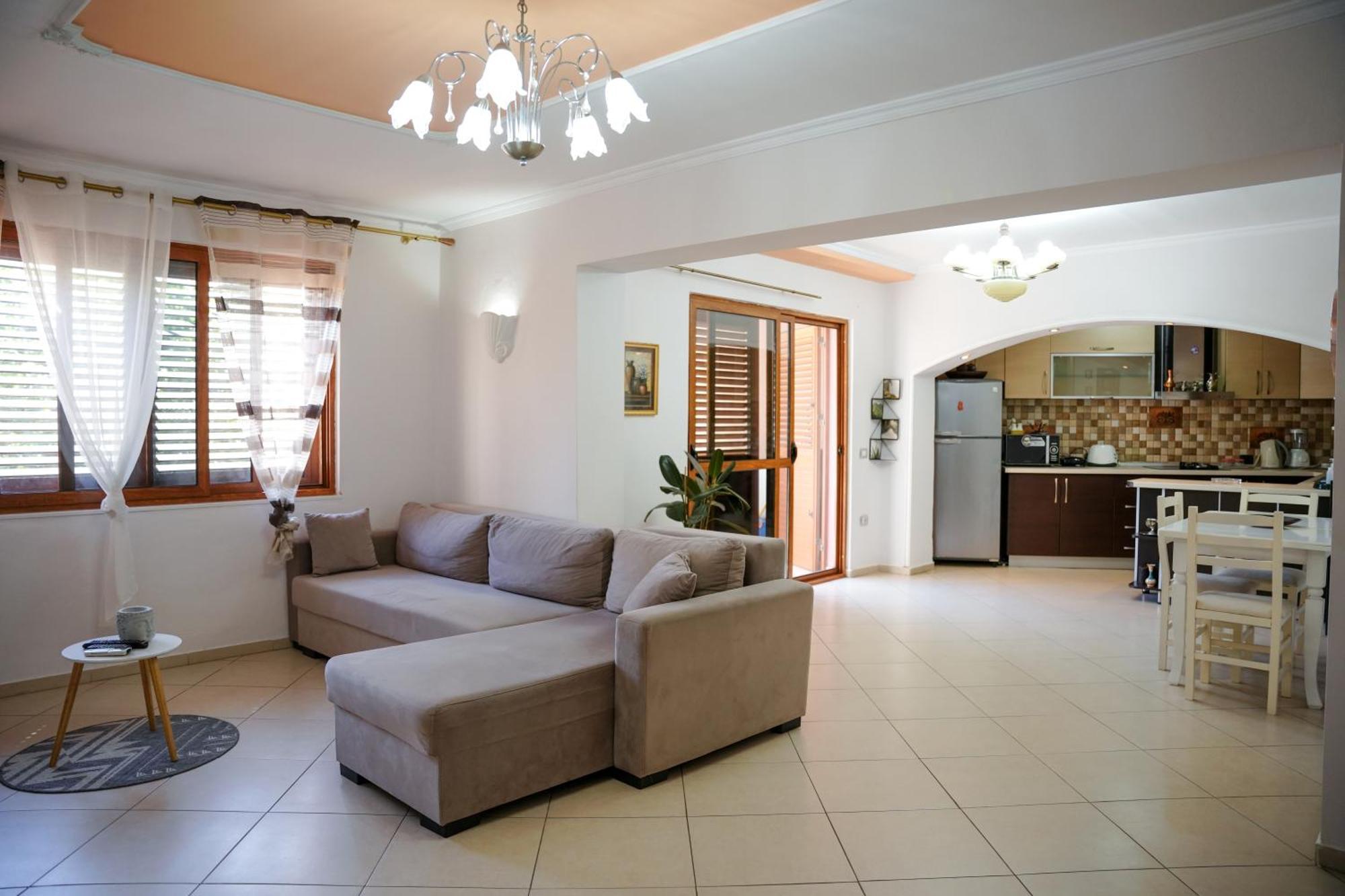 Tirana Centre Lions Gate 1 Apartment Bagian luar foto
