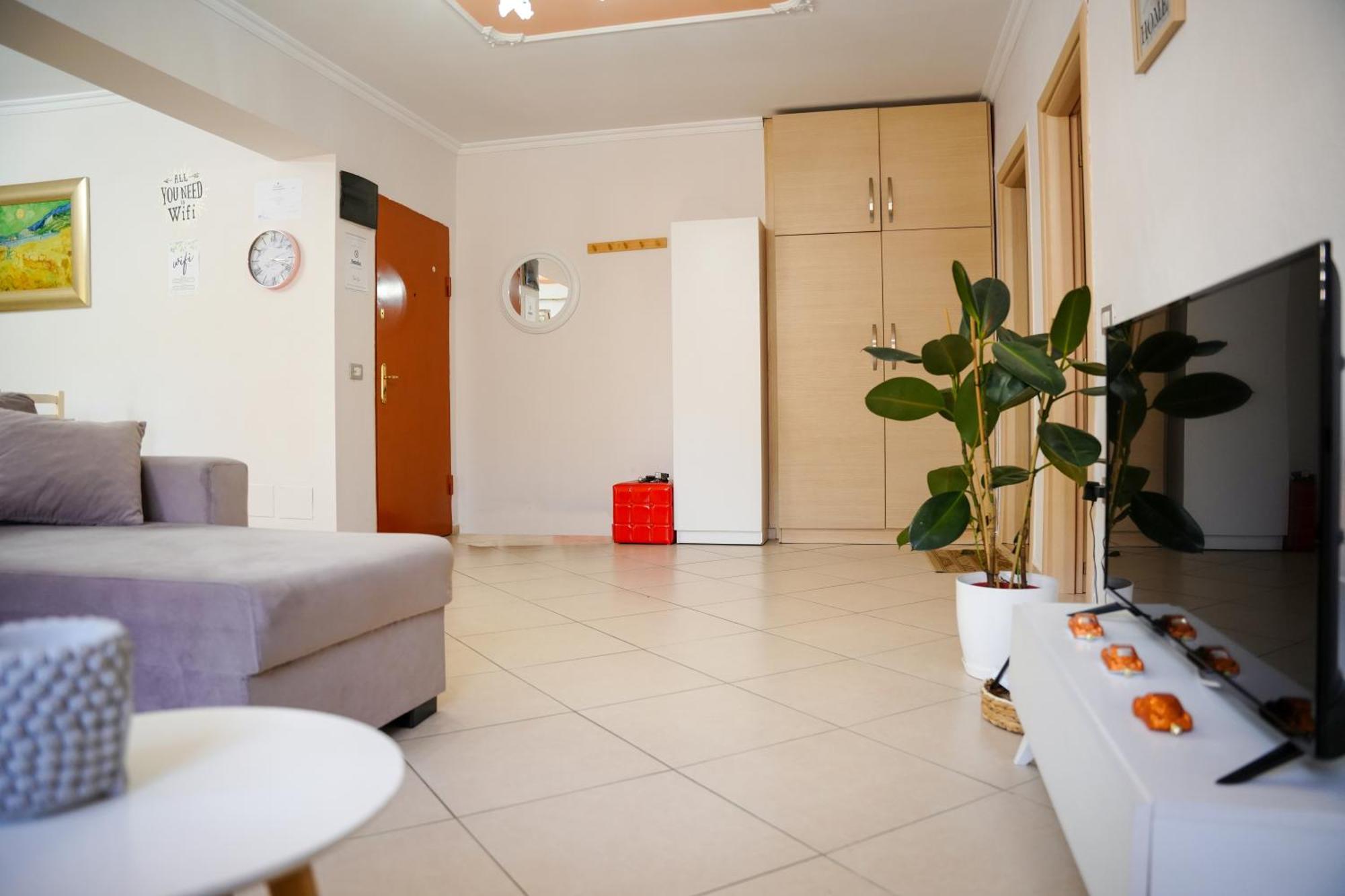 Tirana Centre Lions Gate 1 Apartment Bagian luar foto